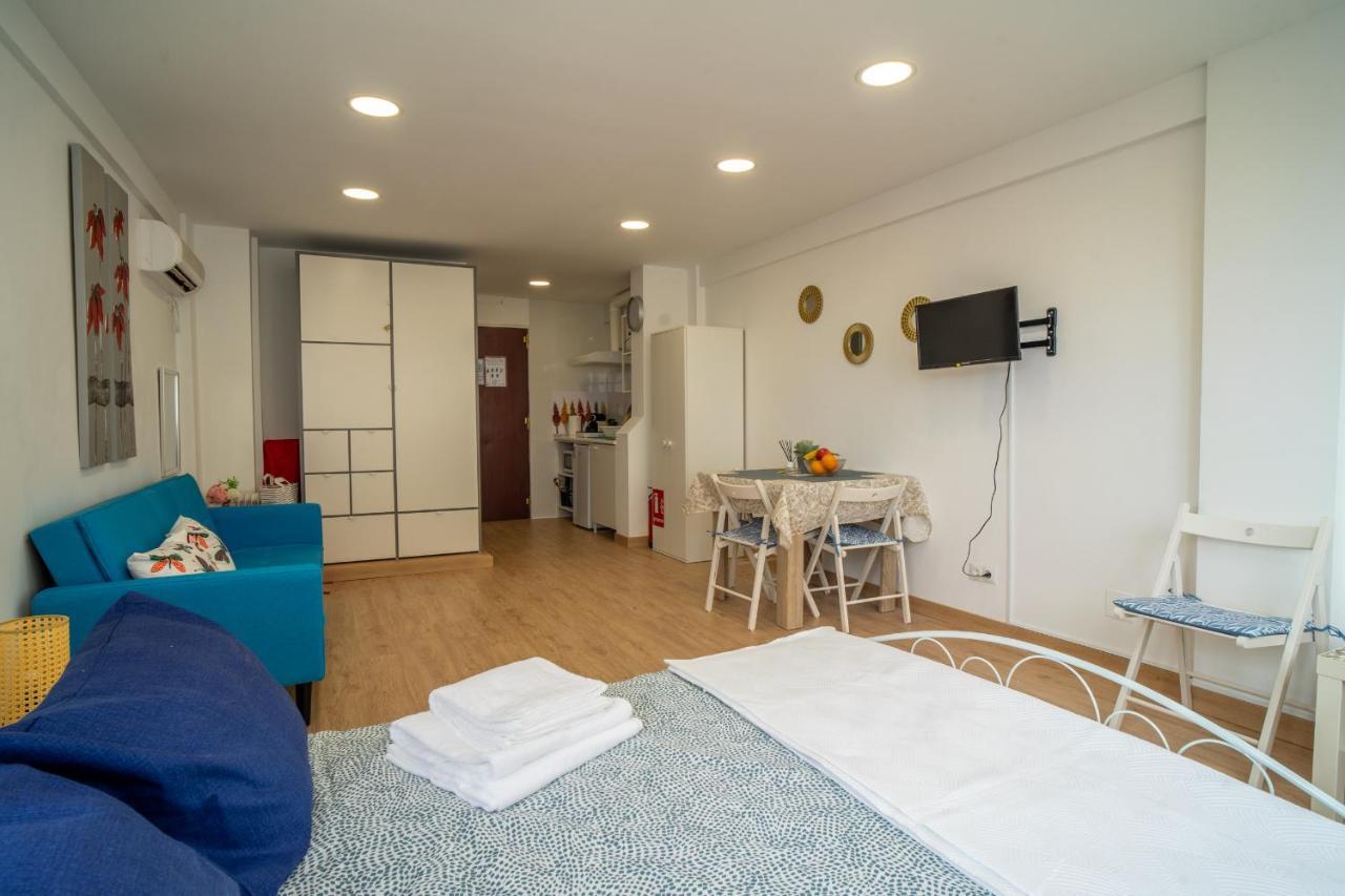 Apt. P/3 10' From The Beach W/Wifi In Τορρεμολίνος Εξωτερικό φωτογραφία